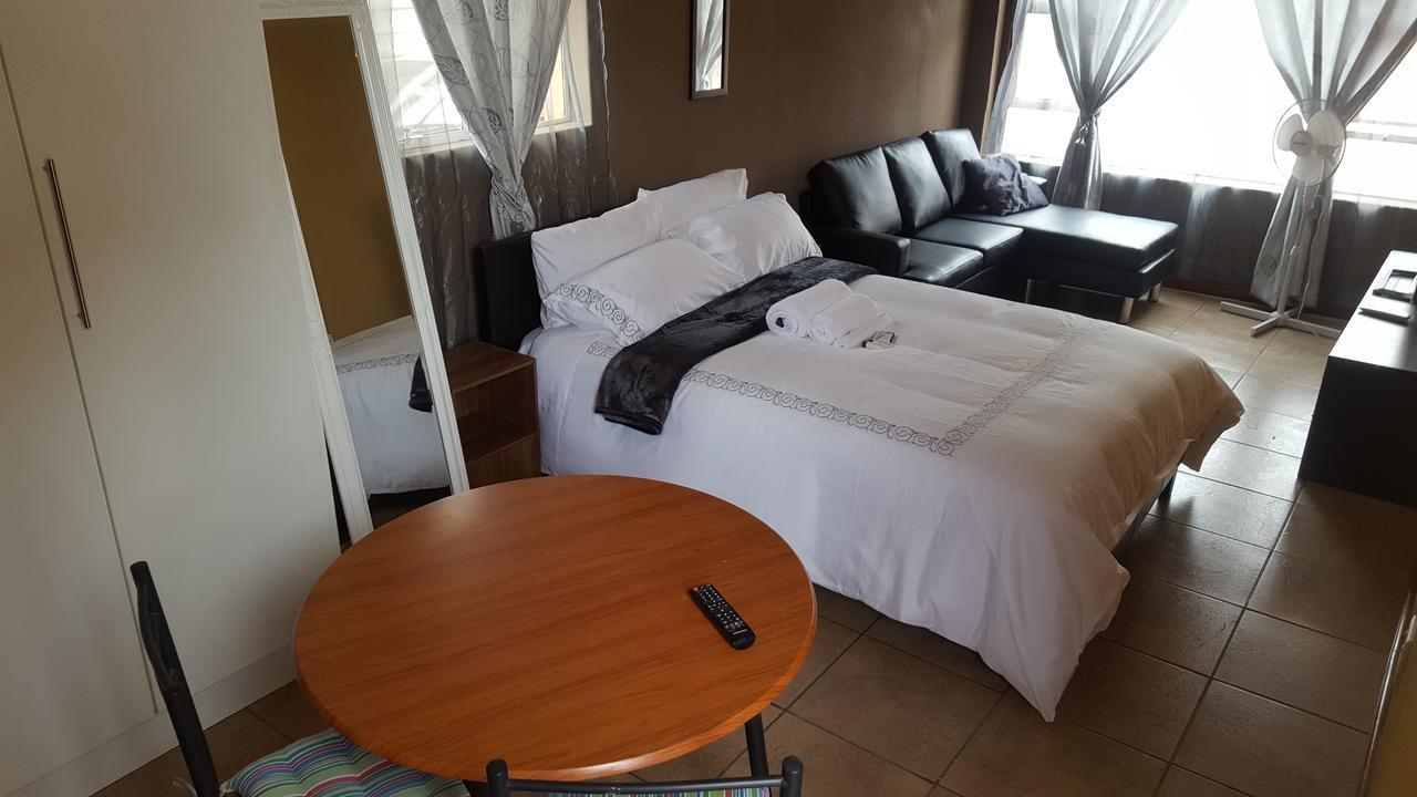 Let Us Accomodation 东伦敦 外观 照片