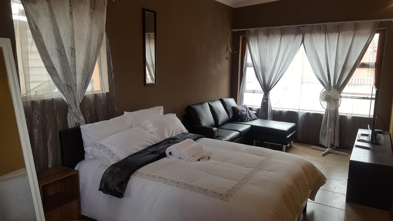 Let Us Accomodation 东伦敦 外观 照片