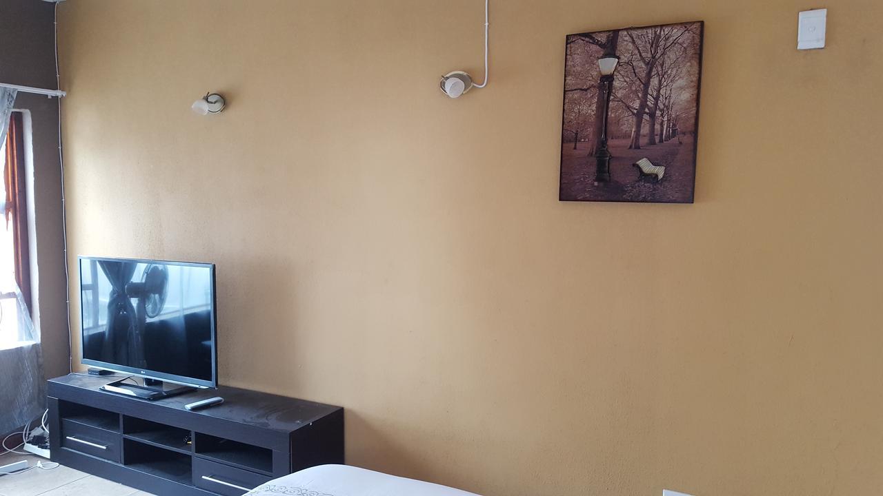 Let Us Accomodation 东伦敦 外观 照片